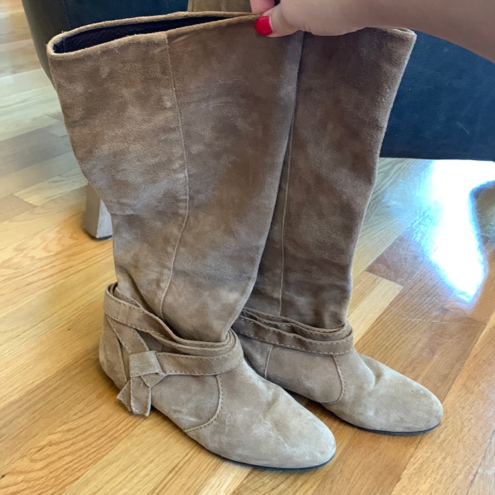 Diane Von Furstenberg suede tan boots size 7.5